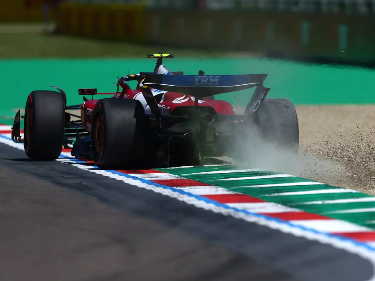 Foto zur News: Lewis Hamilton kämpft mit den Bremsen: "Eine Lotterie"