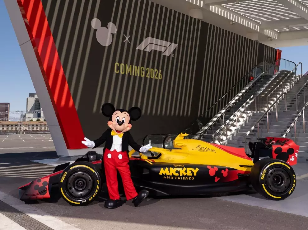 Foto zur News: Formel 1 trifft Micky Maus: Partnerschaft mit Disney verkündet