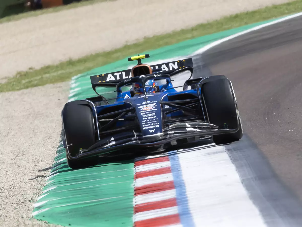 Foto zur News: Sainz ärgert sich über Boxenstopp-Befehl: Wollte fast draußen bleiben ...