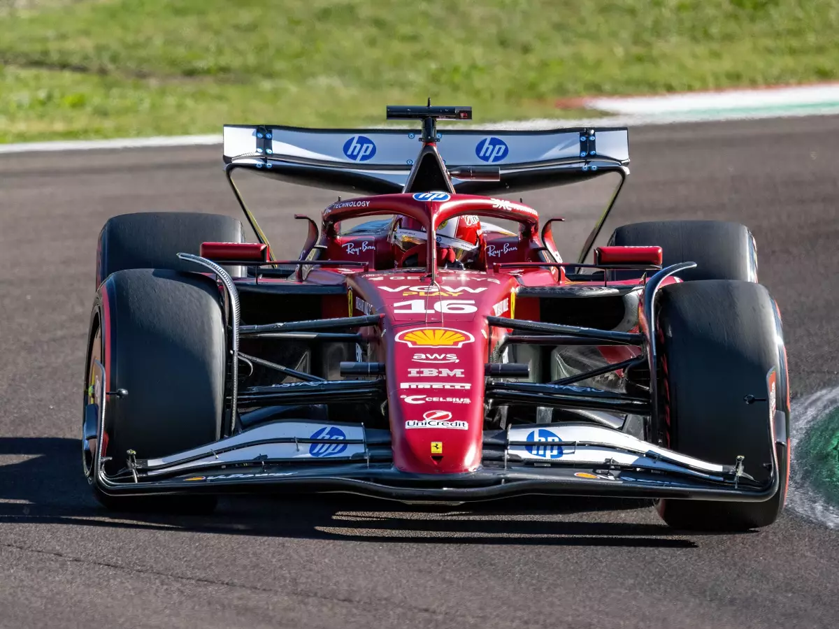 Foto zur News: "Interessiert mich nicht": Wie Hamilton Leclercs C6-Pläne in Imola vereitelte