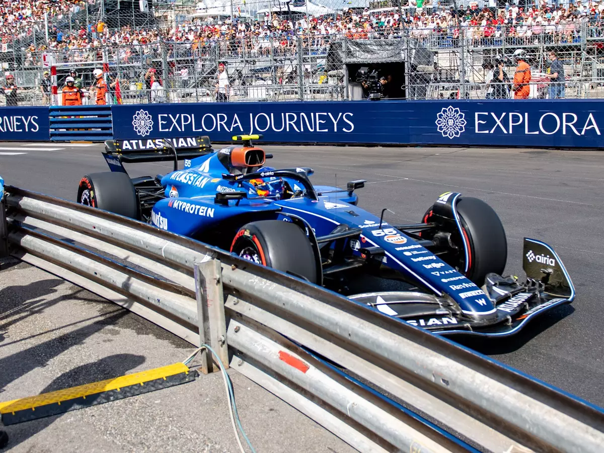 Foto zur News: Carlos Sainz: Monaco-Qualifying mit den Reifen verzockt?