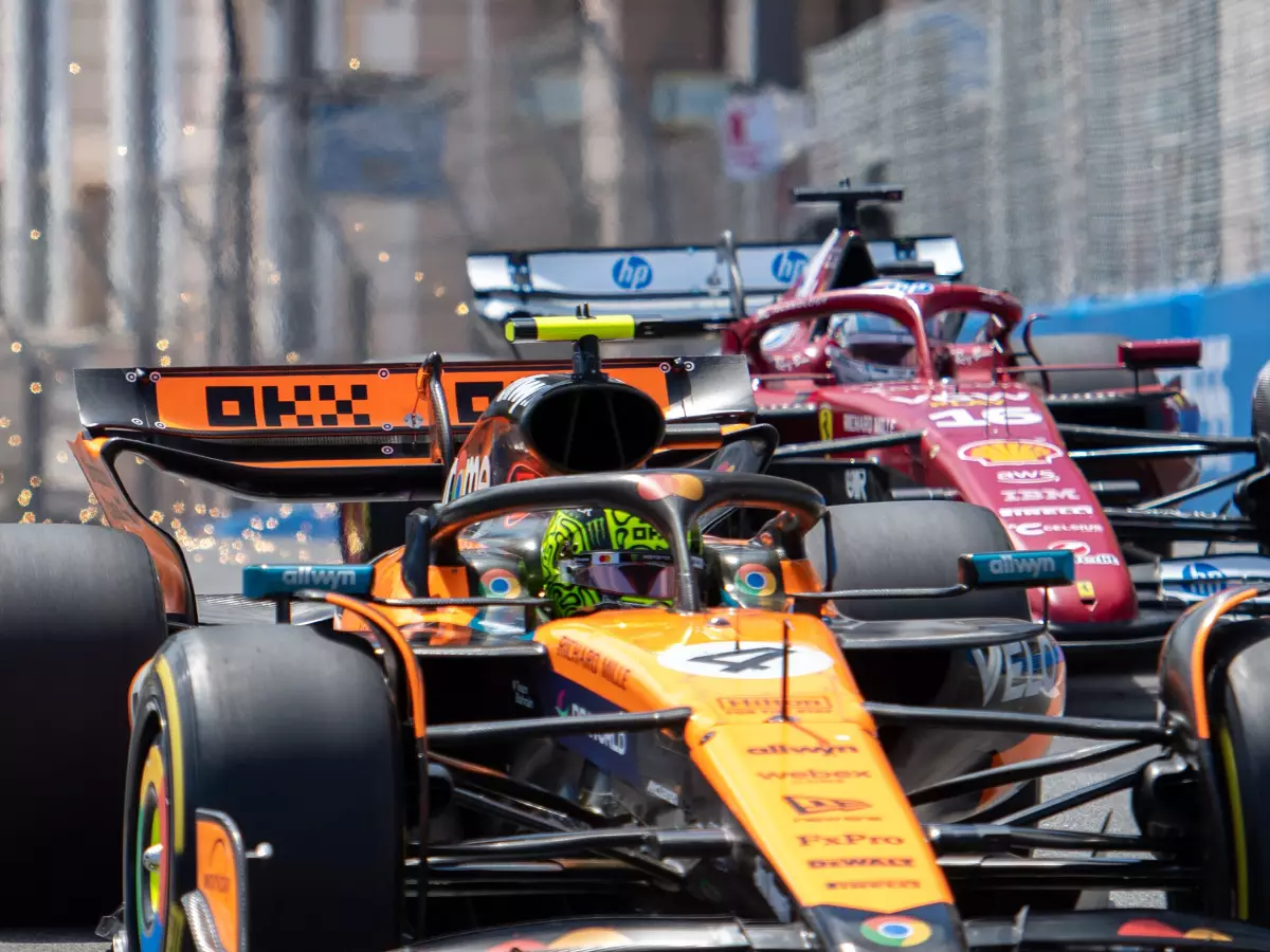 Bisweilen wurde es eng zwischen Lando Norris und Charles Leclerc in Monaco Foto zur News: "Bis zur letzten Runde dran geglaubt": So lief das Duell Norris vs. Leclerc