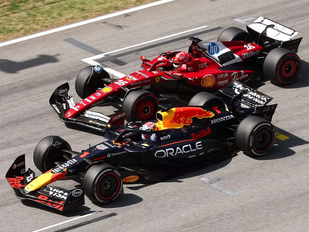 Foto zur News: Erklärt: Warum die Kollision Verstappen-Leclerc nicht bestraft wurde