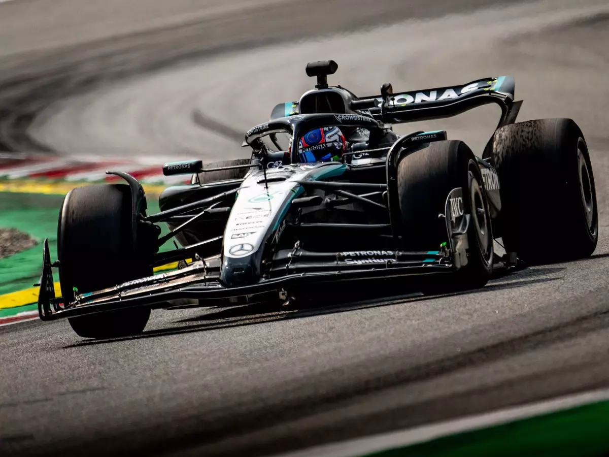 Foto zur News: Test in Barcelona: Drei Teams probieren die härtesten 2026er-Reifen aus