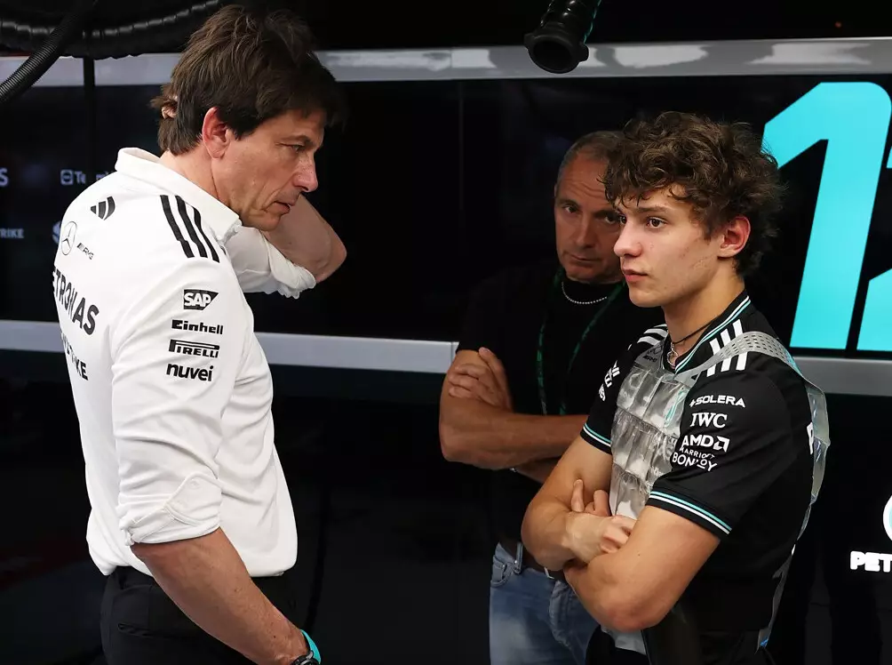 Foto zur News: Mercedes will Antonelli nicht verheizen: Wolff sichert dem Youngster Zeit zu