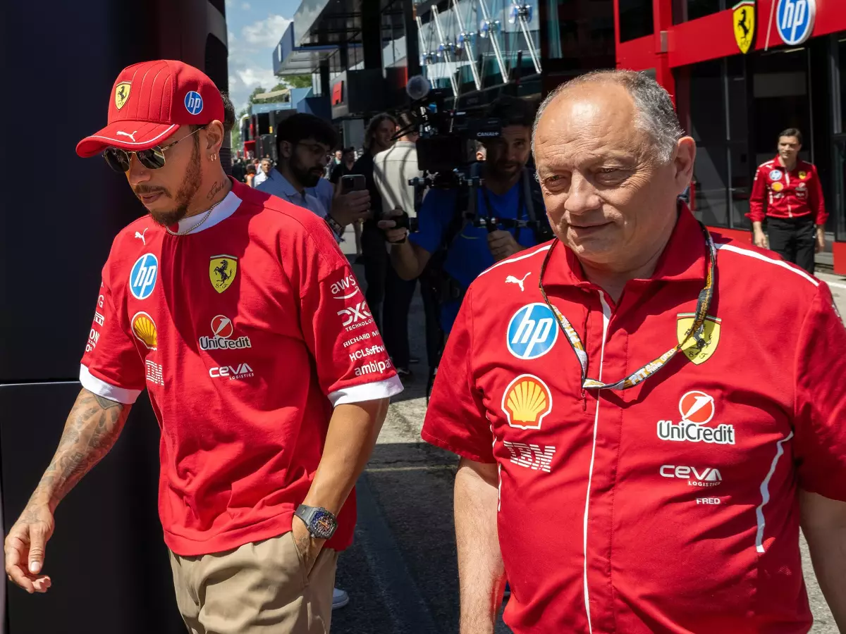 Foto zur News: Vasseur-Aus nicht mit Lewis Hamilton: "Möchte, dass Fred hier bleibt!"
