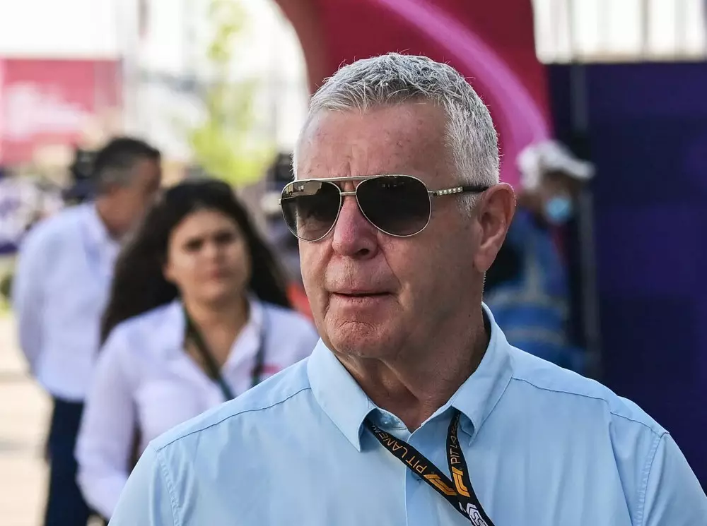 Derek Warwick Foto zur News: Wegen Interview für dubiose Websites: FIA suspendiert Kanada-Kommissar