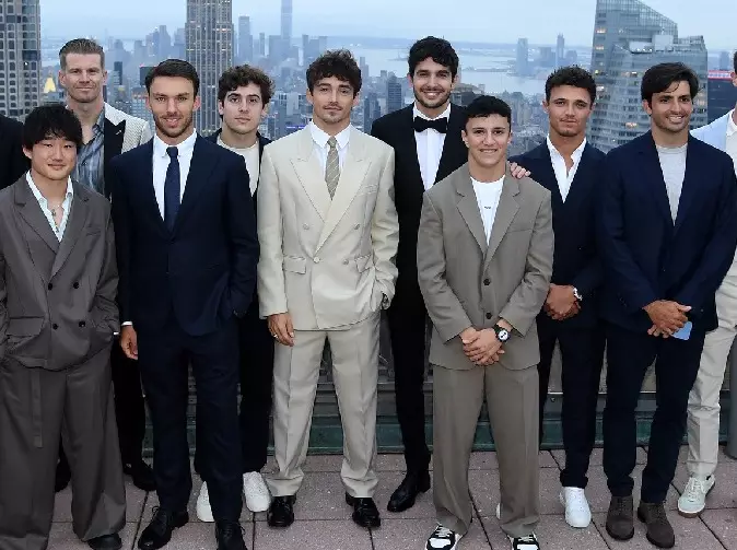 Foto zur News: Schulbank statt Filmpremiere: Warum Antonelli #AND# Co. nicht in New York waren