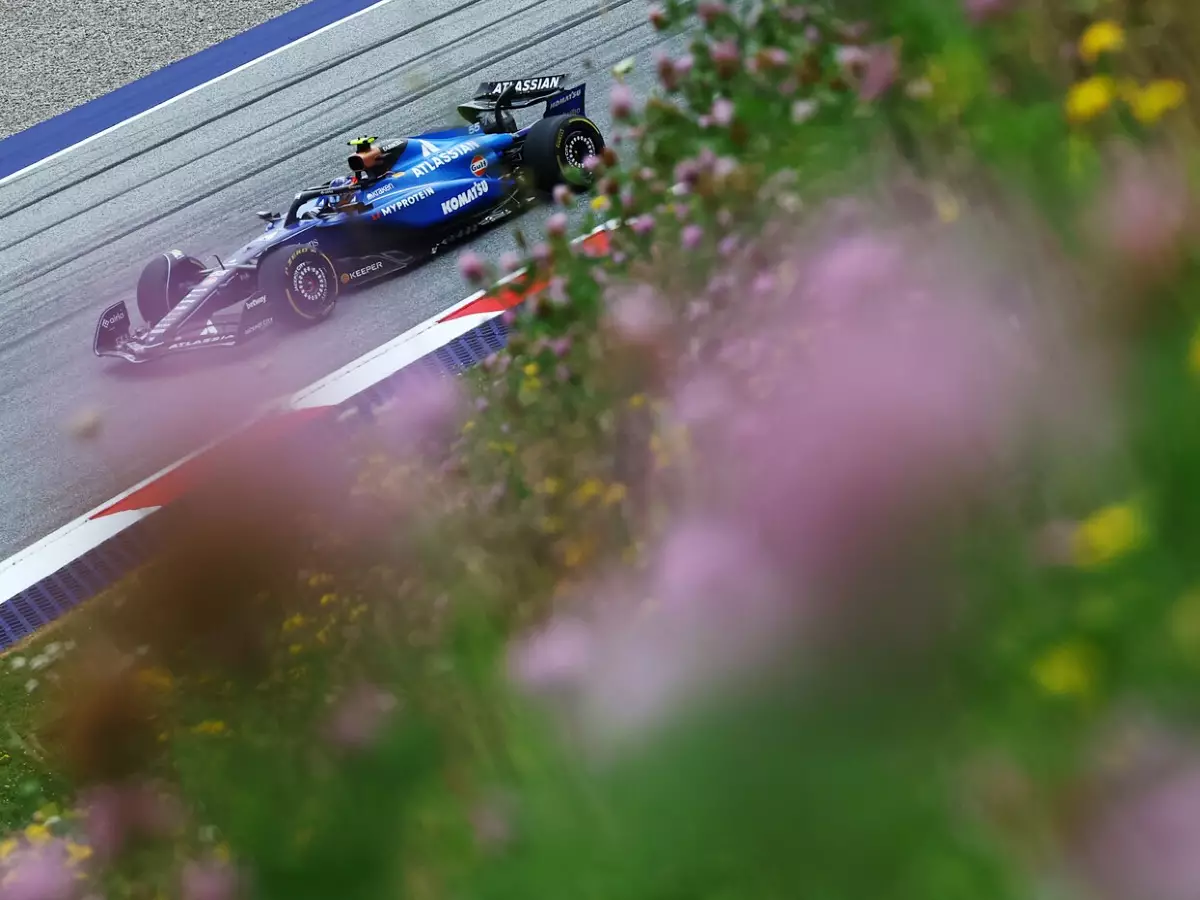 Foto zur News: Williams: Helfen Änderungen am Auto von Carlos Sainz beim Zurechtkommen?