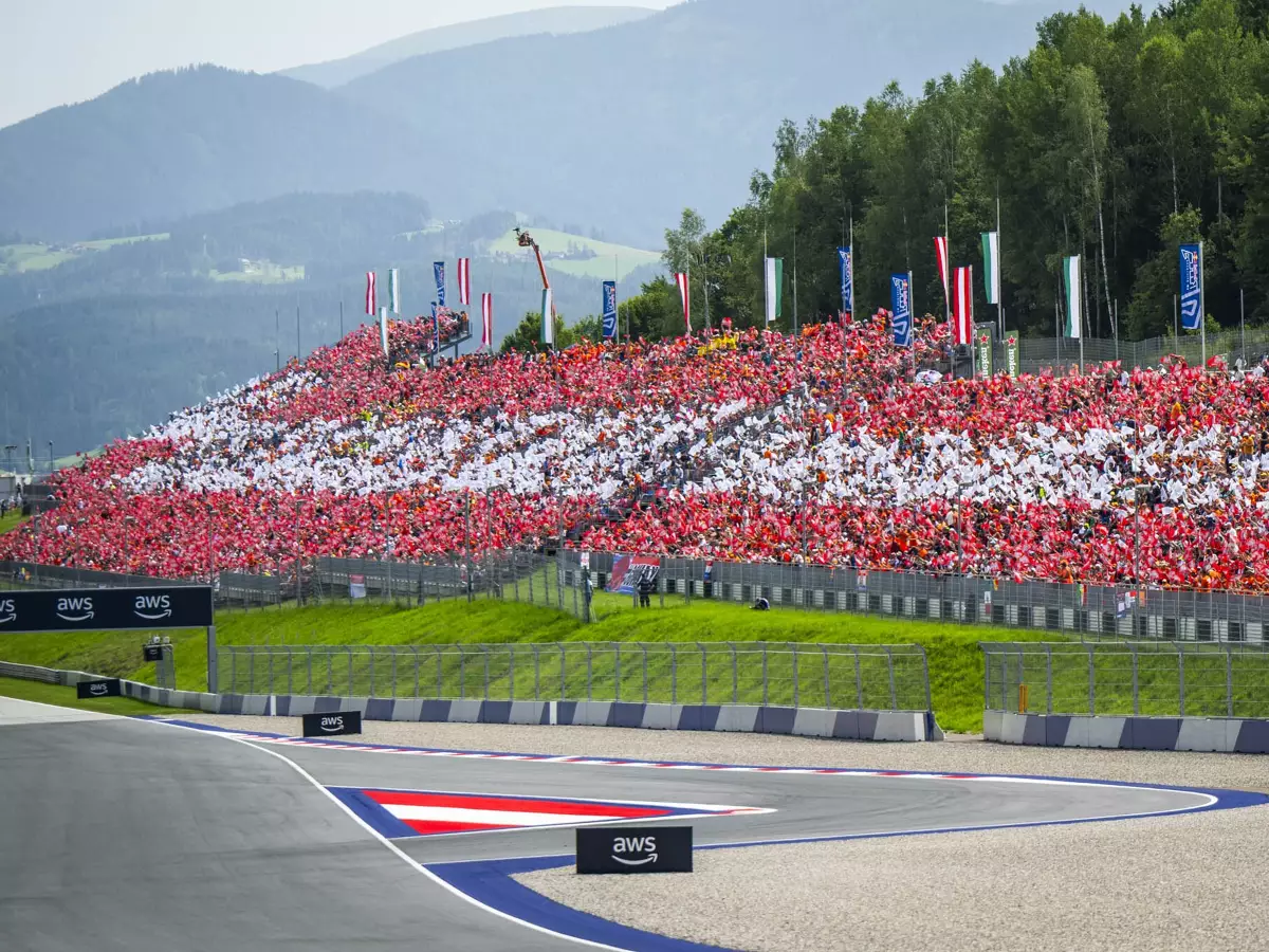 Red-Bull-Ring in Spielberg Foto zur News: Formel 1 bleibt in Österreich: Neuer Rekordvertrag geht bis 2041!
