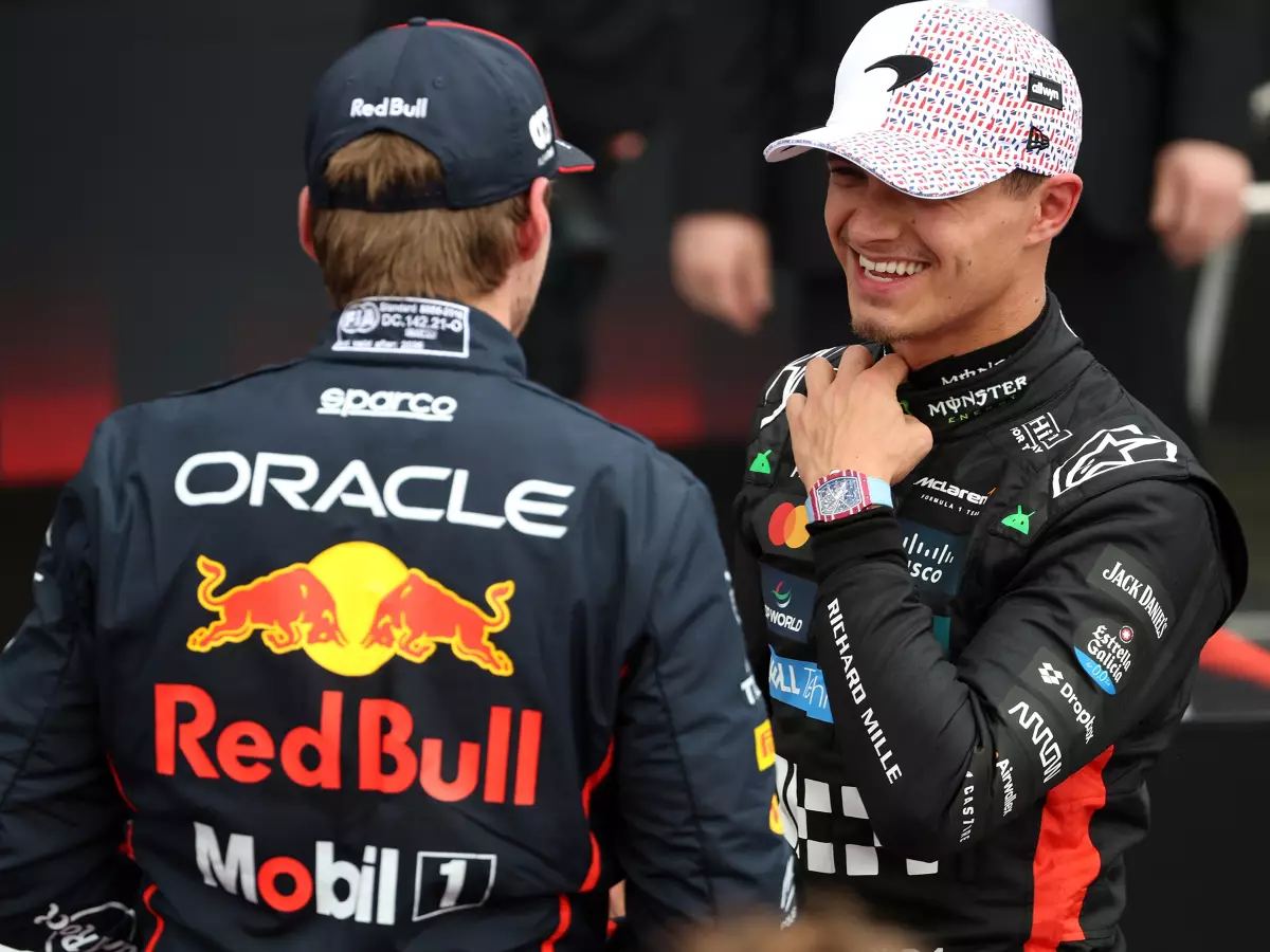 Foto zur News: McLaren rätselt: Wird Red Bull oder Ferrari der größere Gegner im Rennen?