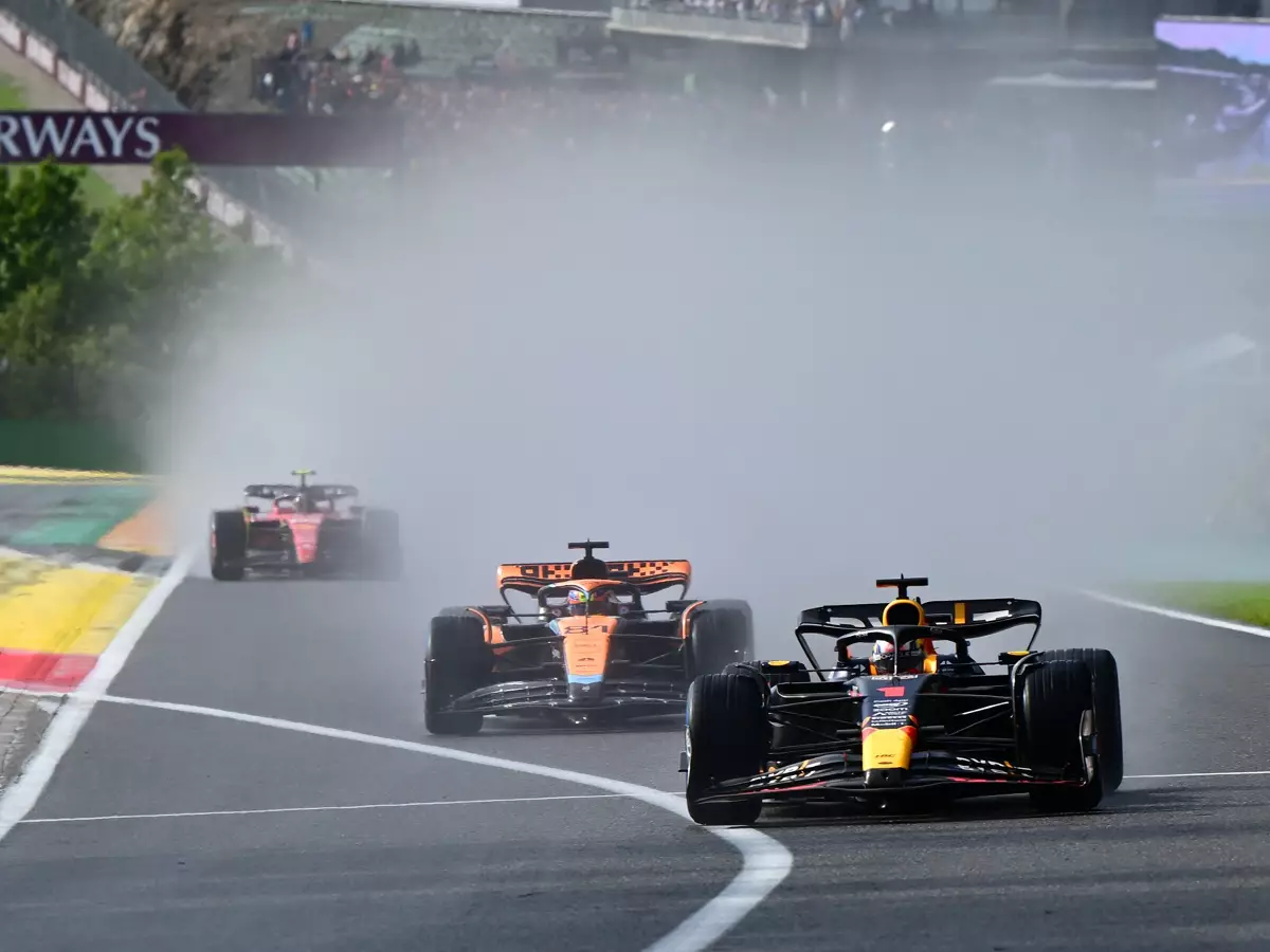 Foto zur News: Wie Regen Pirellis Strategieexperiment in Belgien verhindern könnte