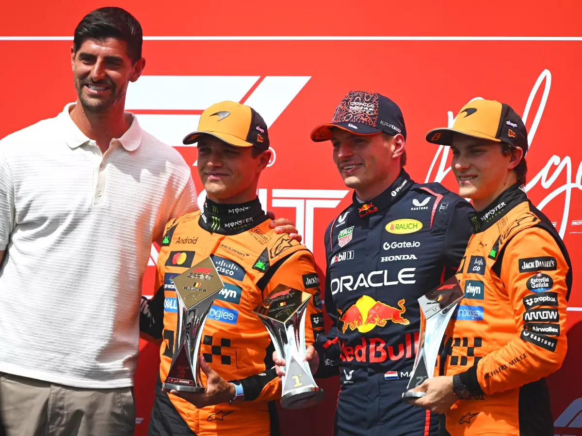 Foto zur News: Runde 1 perfekt getimt: Verstappen gewinnt F1-Sprint in Spa vor Piastri!