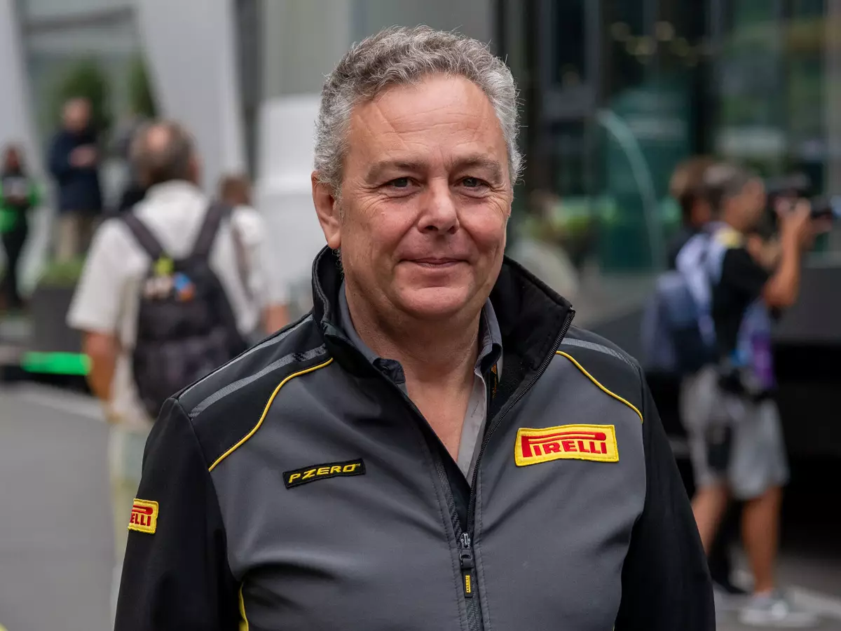 Mario Isola Foto zur News: Belgien-Strategie gescheitert? Pirelli verteidigt härtere Reifenwahl