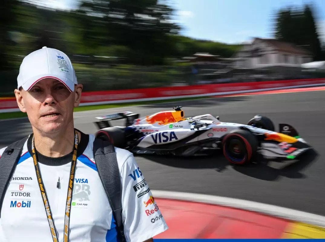 Fotomontage: Racing-Bulls-Teamchef Alan Permane und Isack Hadjar im VCARB 02 in Spa 2025 Foto zur News: Permane übernimmt Schuld: Das war Hadjars mysteriöses Debakel in Belgien