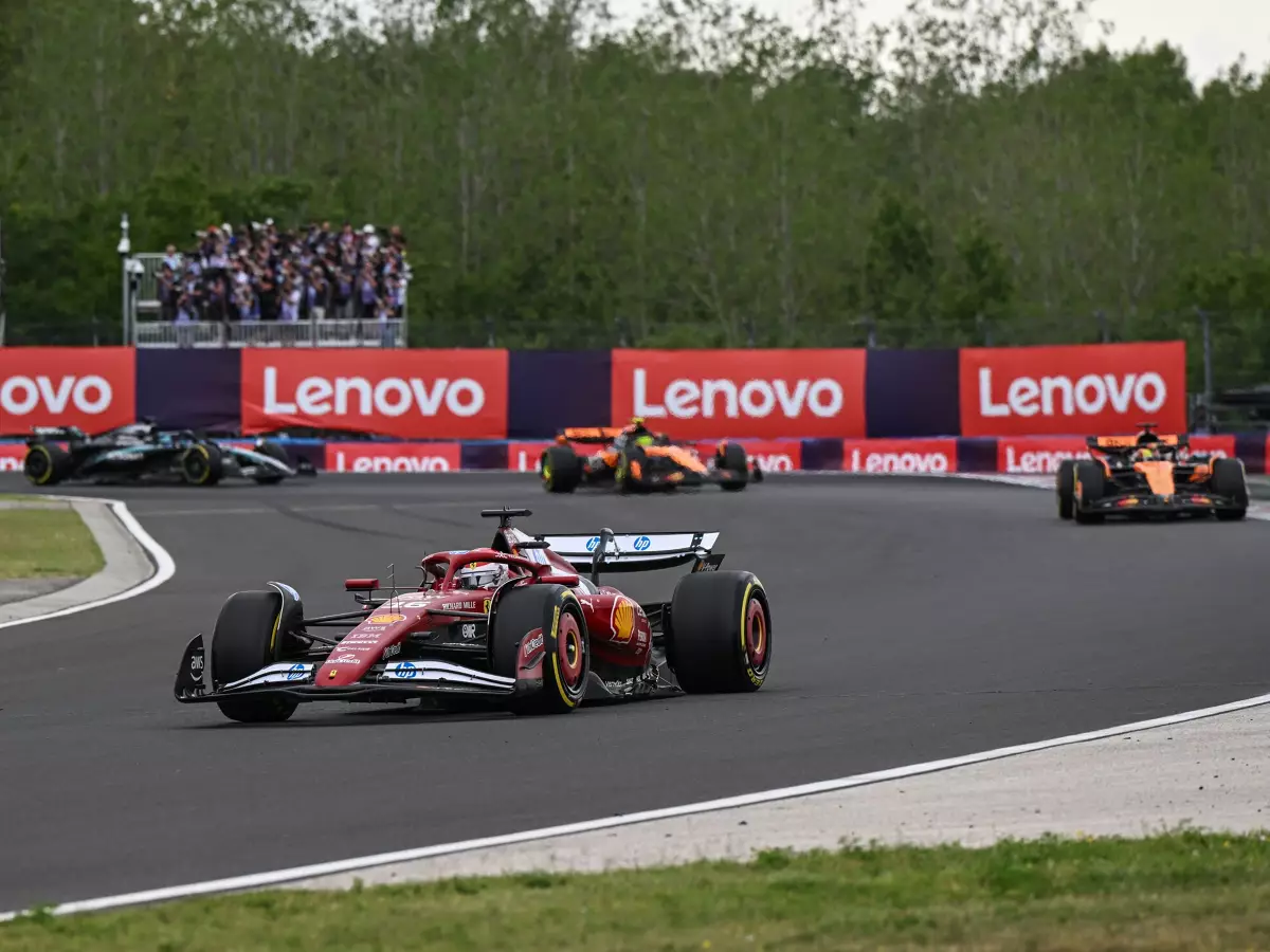 Foto zur News: Ominöses Ferrari-Problem lässt Leclerc ausrasten: Russell hat einen Verdacht