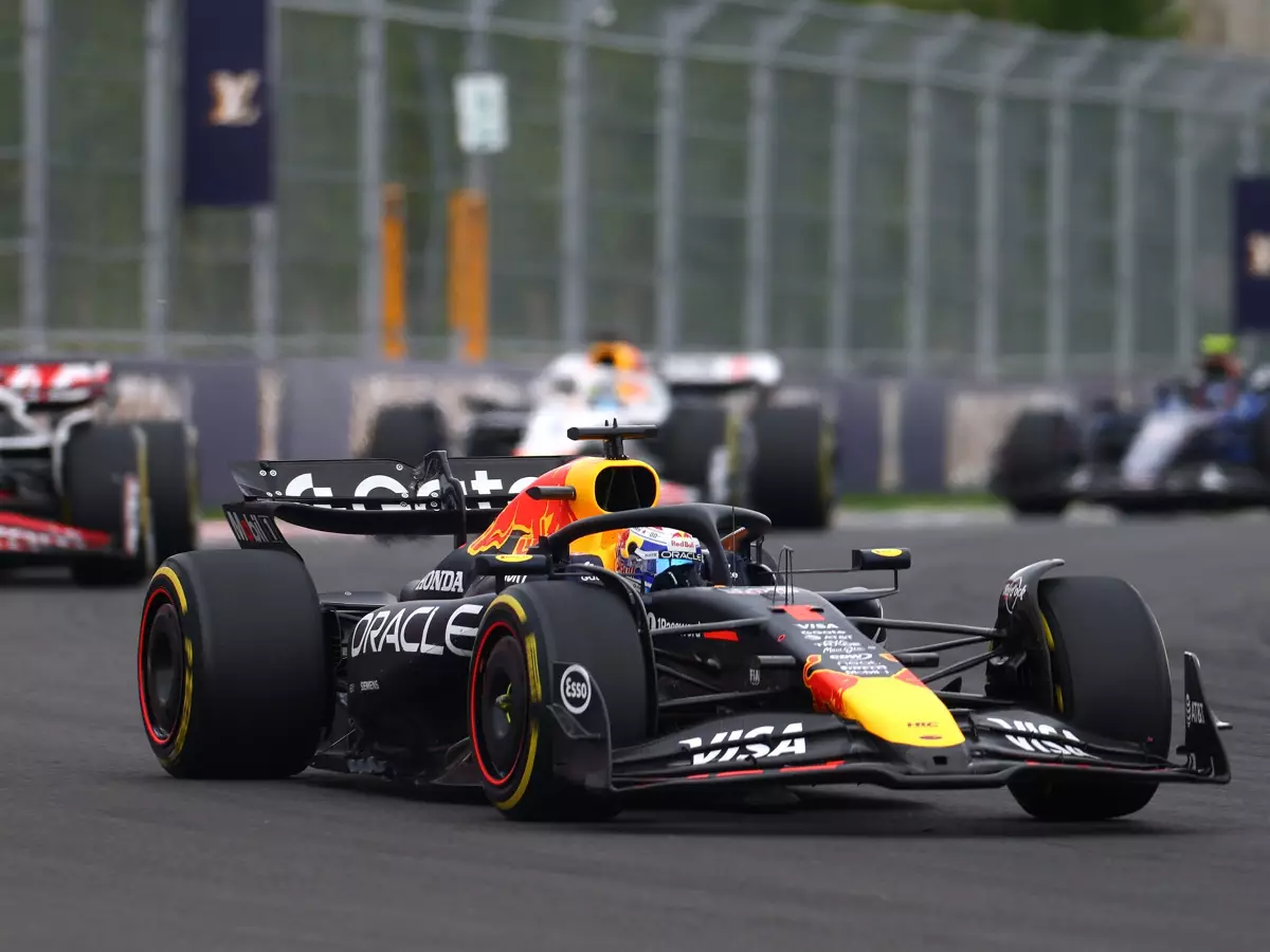 Foto zur News: Helmut Marko deutet an: Red-Bull-Probleme in Zandvoort behoben?