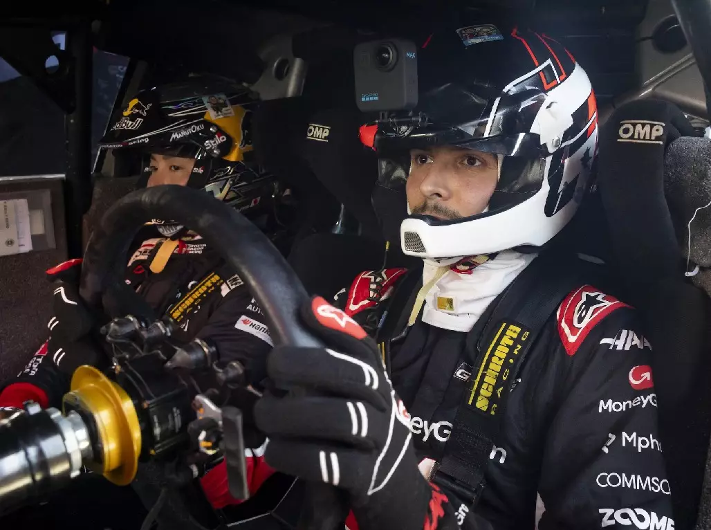 Foto zur News: Ocons wilder Kindheitstraum: Im WRC-Auto zum Einkaufen fahren!