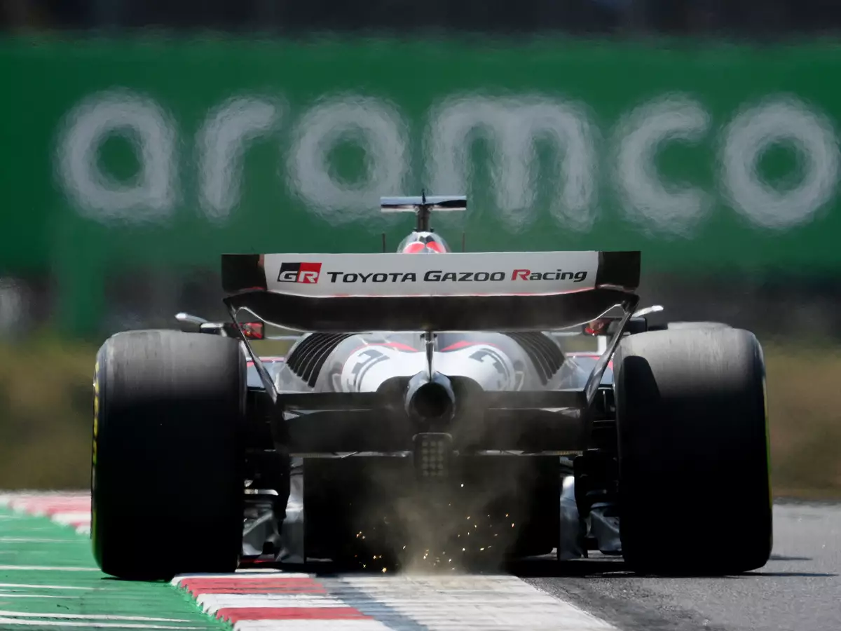 Die Partnerschaft zwischen Haas und Toyota geht über das Branding am Heckflügel hinaus Foto zur News: Haas-Teamchef verrät: Wo Toyota bei der Weiterentwicklung helfen soll