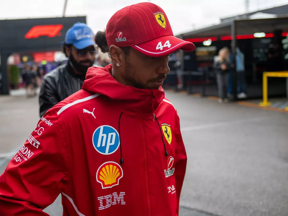Lewis Hamilton (Ferrari) vor dem Formel-1-Rennen in Zandvoort 2025 Foto zur News: George Russell: Hamilton redet doch Unsinn, wenn er das sagt