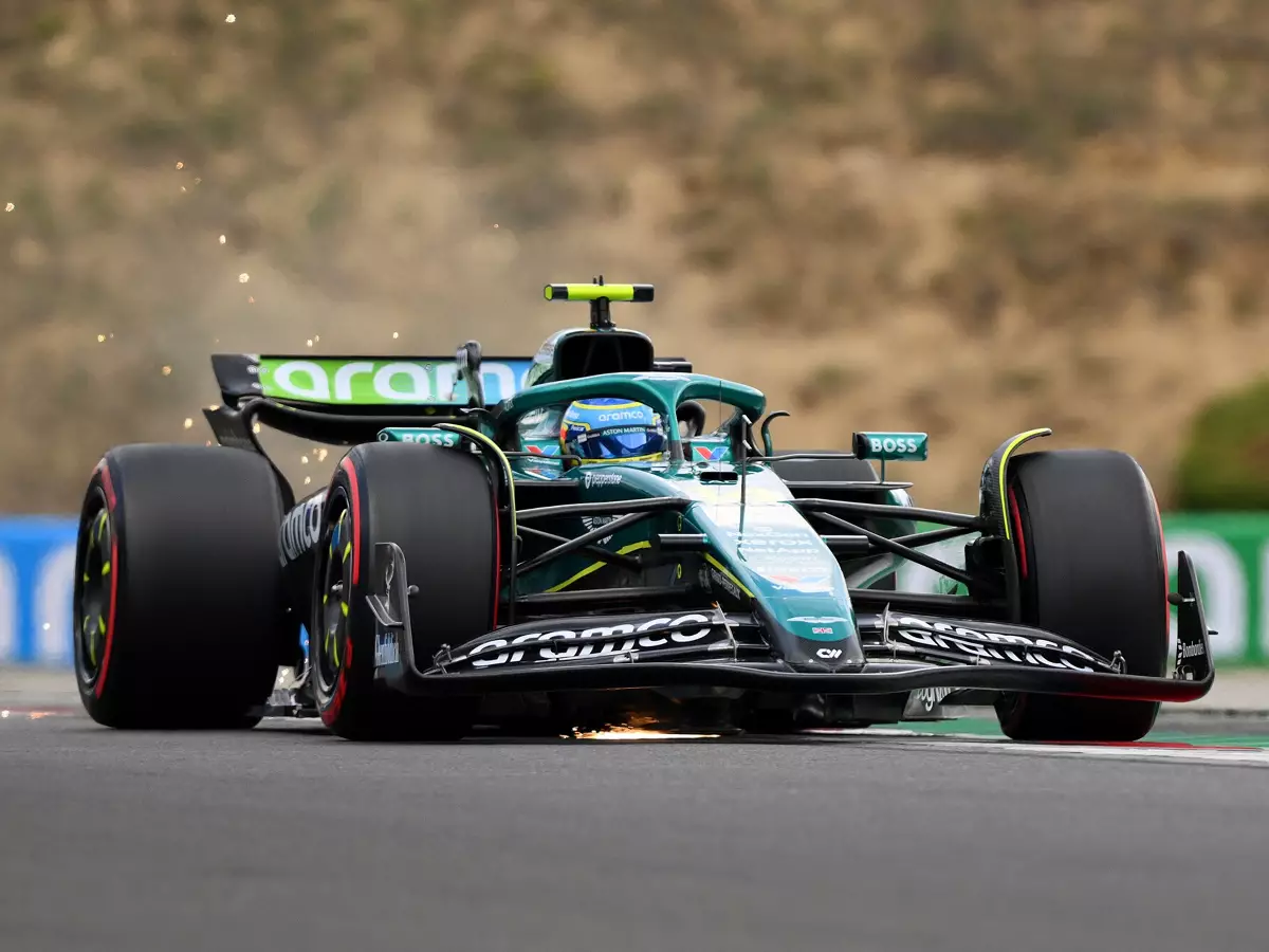 Foto zur News: Alonso über Aston-Martin-Updates: "Formel 1 ist keine Test-Akademie"