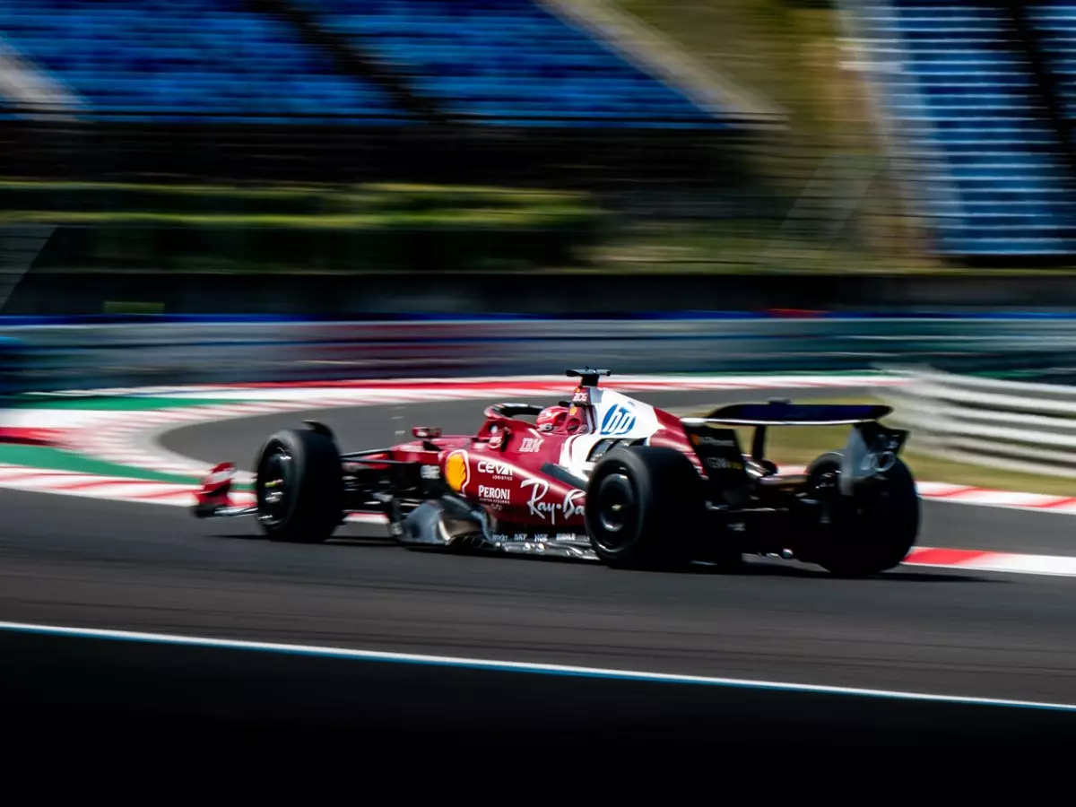 Foto zur News: Charles Leclerc kontert Russell-Vorwurf: "Ist komplexer als das"