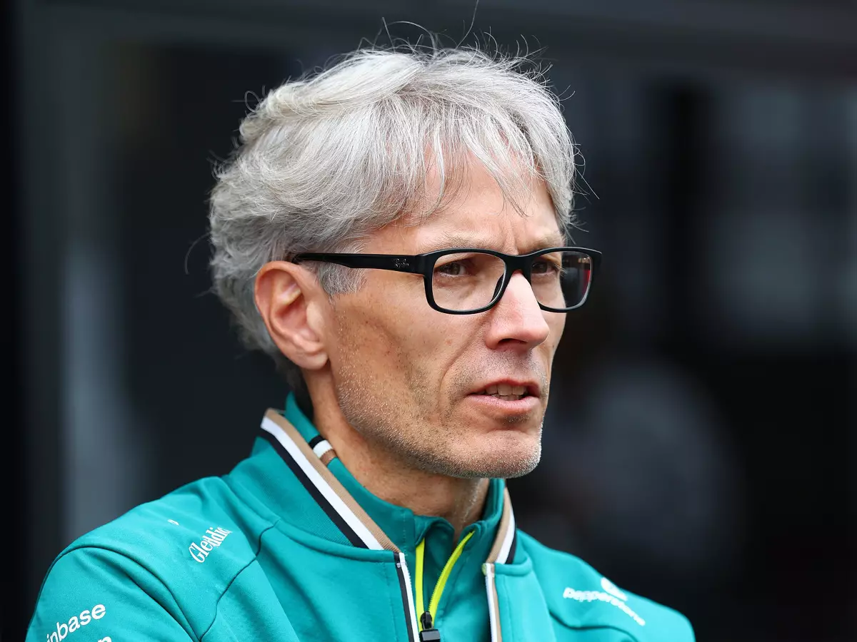 Foto zur News: Mike Krack: Fernando Alonso "hat das Recht, Kritik zu üben"
