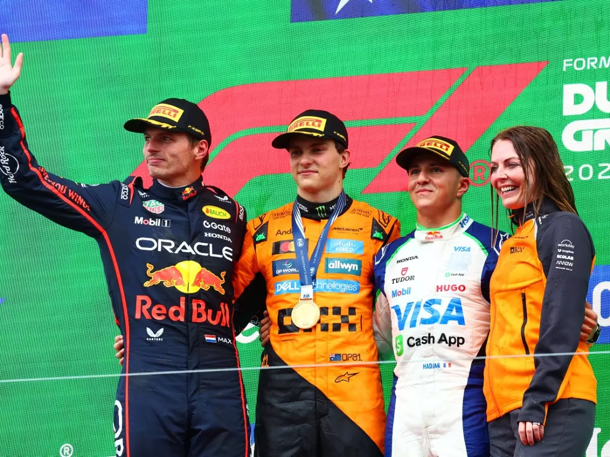 Oscar Piastri, Max Verstappen, Isack Hadjar Foto zur News: WM-Vorentscheidung in Zandvoort? Piastri gewinnt nach Norris-Defekt!
