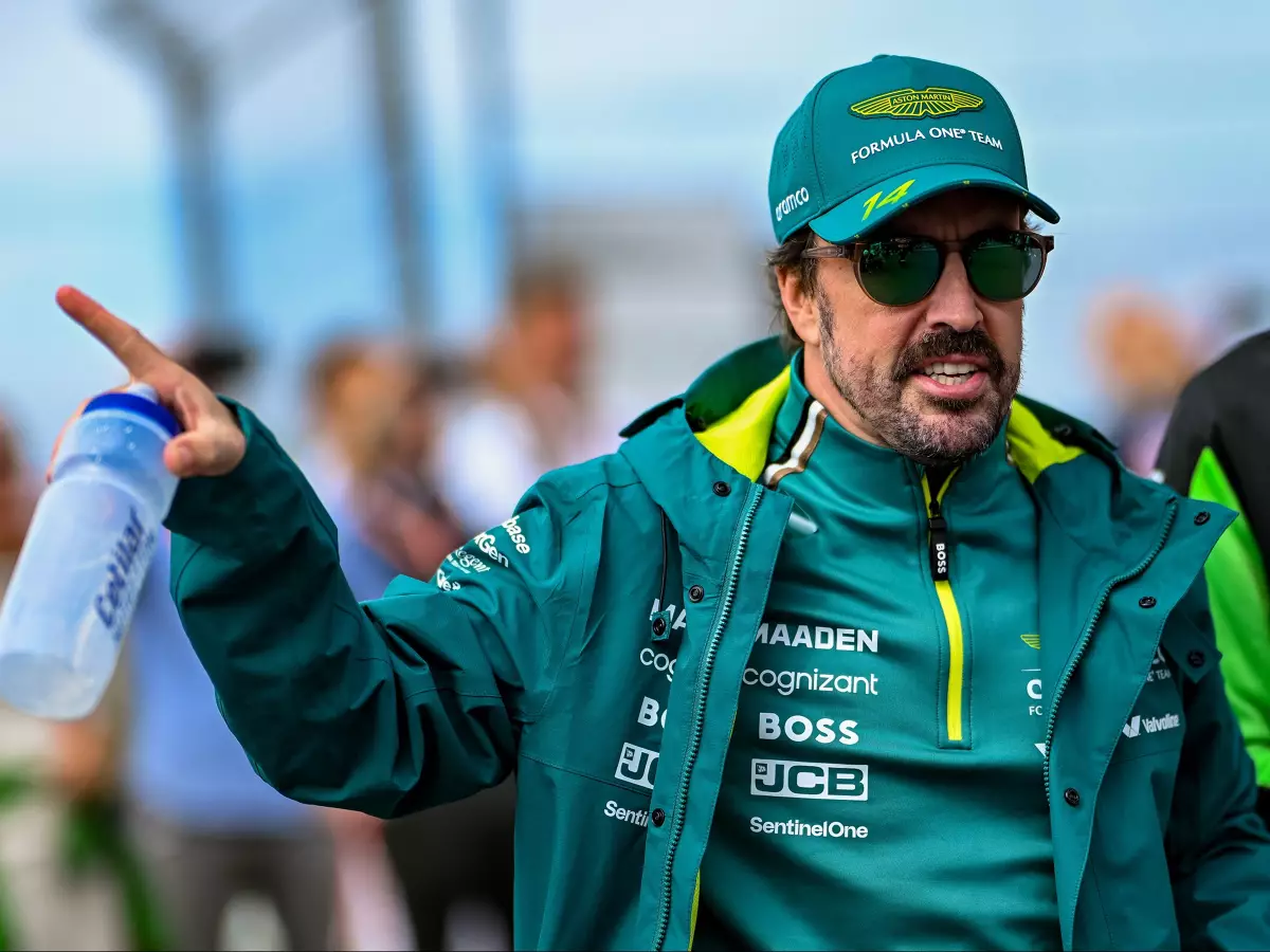 Fernando Alonso Foto zur News: Wut-Funksprüche und Pech: Fernando Alonso zerlegt Aston Martins Strategie