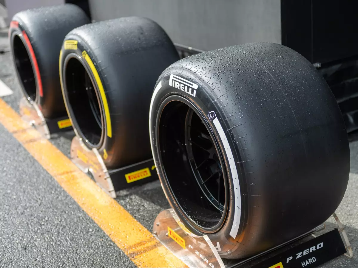 Pirelli muss bei der Reifenentwicklung für die Formel 1 2026 teils in Blaue schießen Foto zur News: Reifenentwicklung 2026: Pirelli kämpft mit widersprüchlichen Simulationsdaten