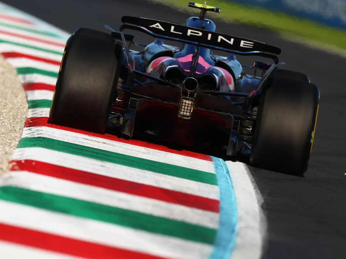 Franco Colapinto im Alpine A525 beiM Formel-1-Rennen in Monza 2025 Foto zur News: Alpine am Abgrund? So will Renault das Formel-1-Team stabilisieren