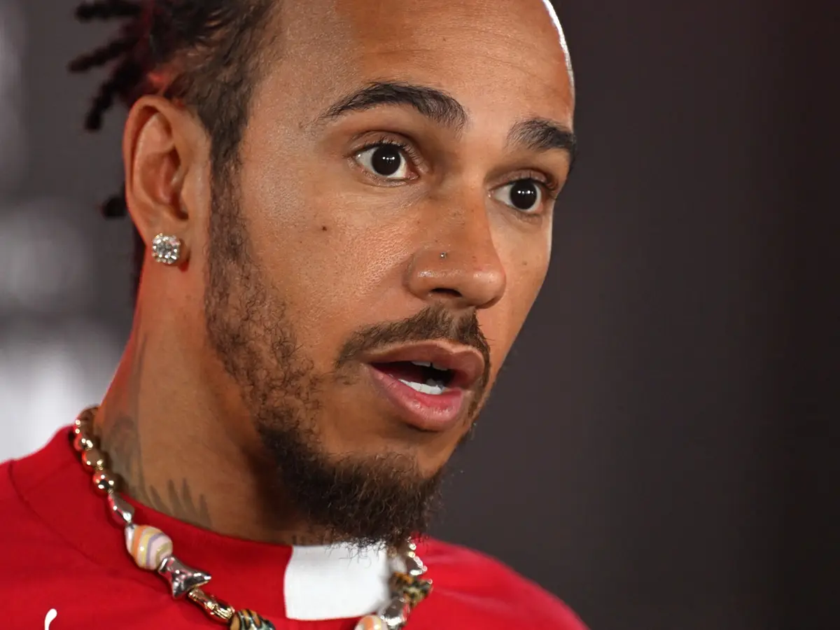 Lewis Hamilton Foto zur News: Ein "Ja" genügt: Wird in der Formel 1 2026 alles anders für Lewis Hamilton?