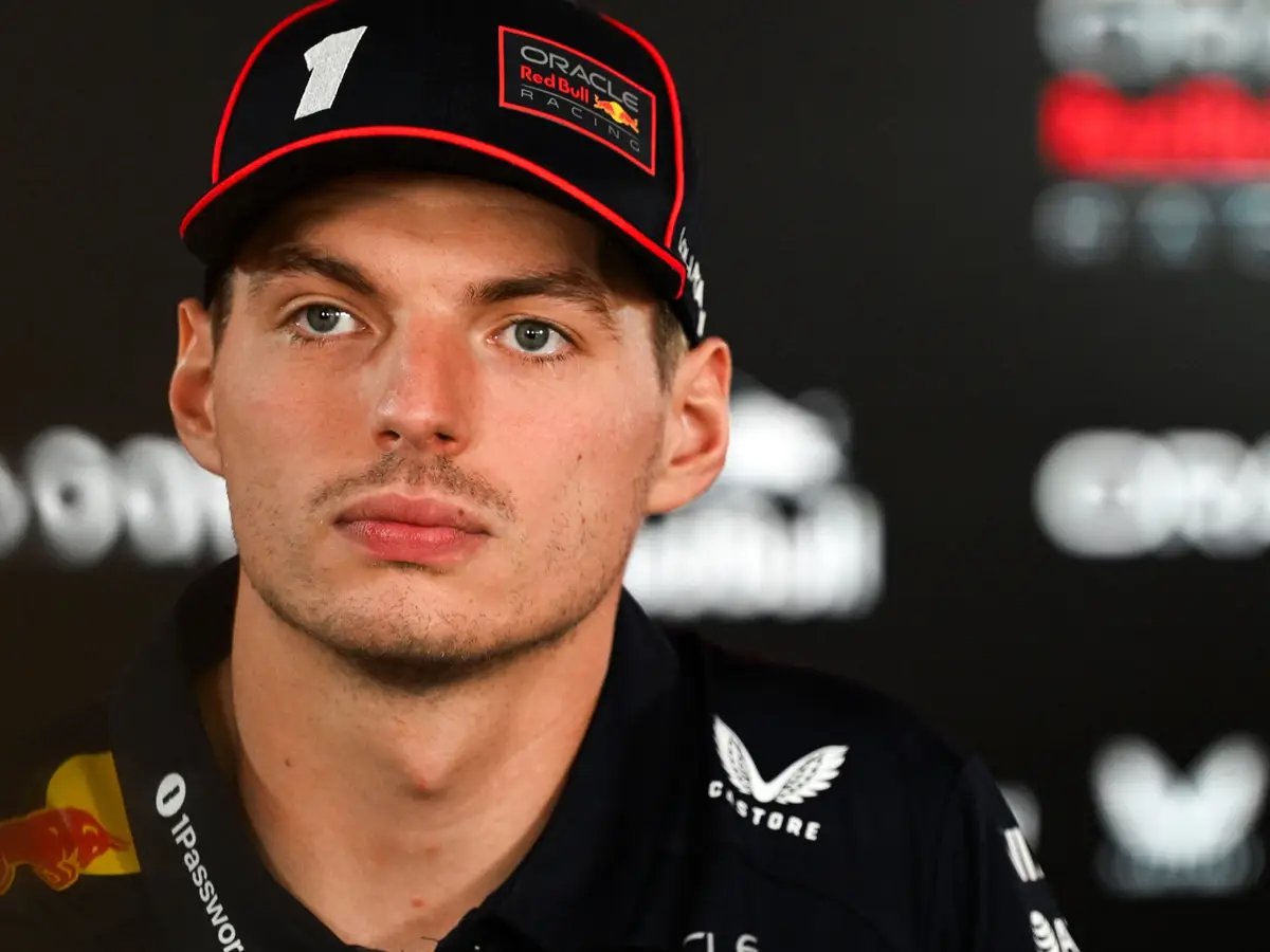 Foto zur News: Geheimplan enthüllt: Darum trainiert Verstappen tausend Runden im Simulator