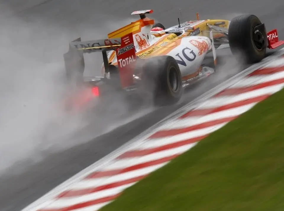 Foto zur News: Fernando Alonso: Als KERS eingeführt wurde, war die Formel 1 noch toll