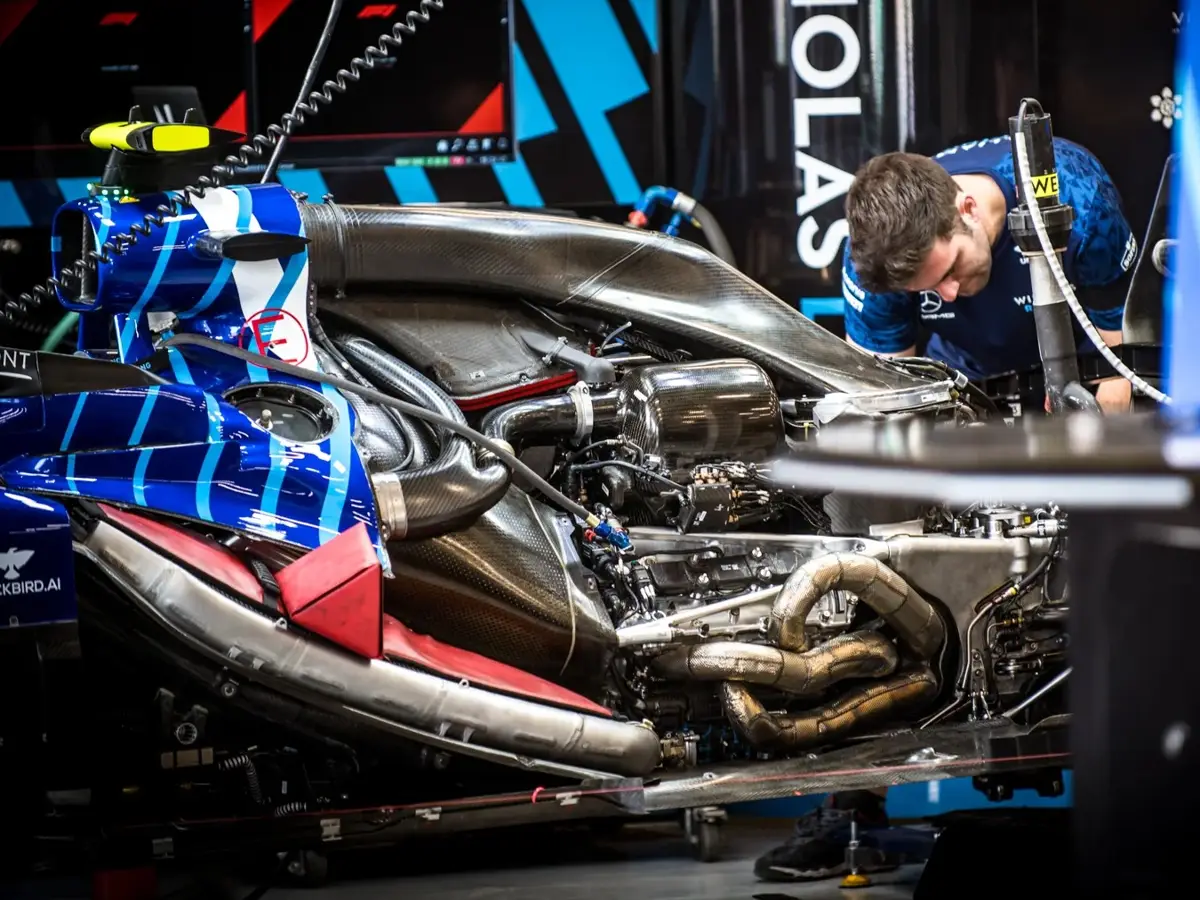 Foto zur News: Mercedes: Darum könnten die Kundenteams 2026 ein Vorteil sein