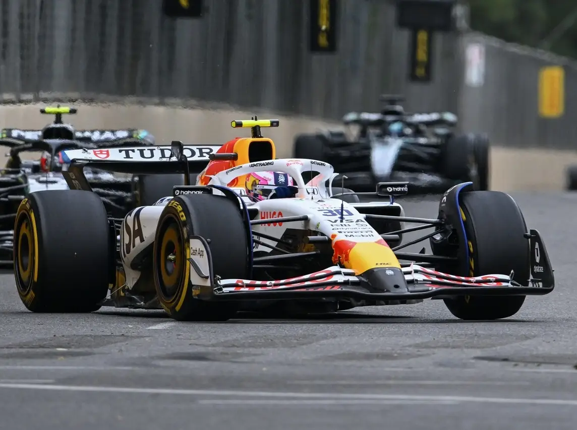 Foto zur News: Liam Lawson in Baku mit Top-Ergebnis: Vom Sorgenkind zum Hoffnungsträger