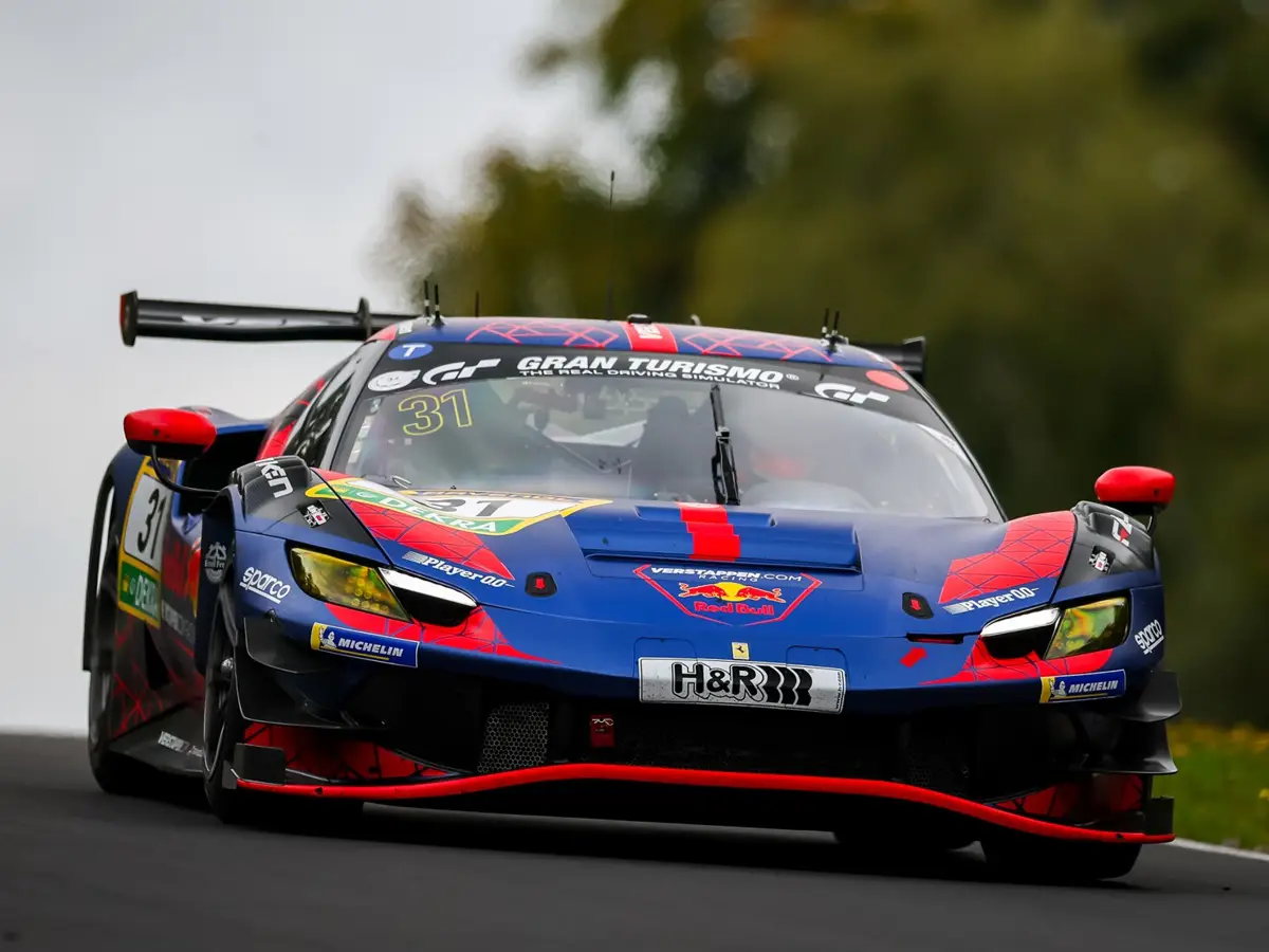 Max Verstappens Nordschleifen-Zukunft hängt von der Komplexität des F1-Reglements 2026 zusammen Foto zur News: Fährt Verstappen die 24h Nürburgring 2026? Davon hängt es jetzt ab