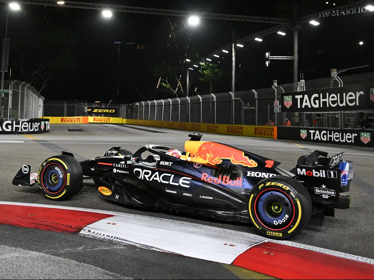 Foto zur News: Formel 1 in Singapur: Hat Red Bull das "Känguru-Problem" endlich gelöst?