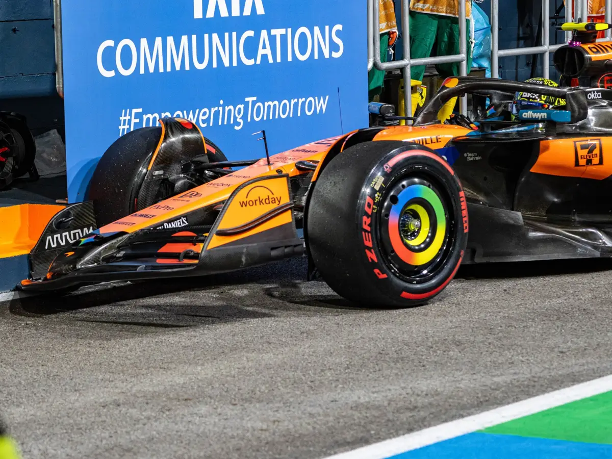 Foto zur News: Sportkommissare sprechen Ferrari schuldig für "Unsafe Release"
