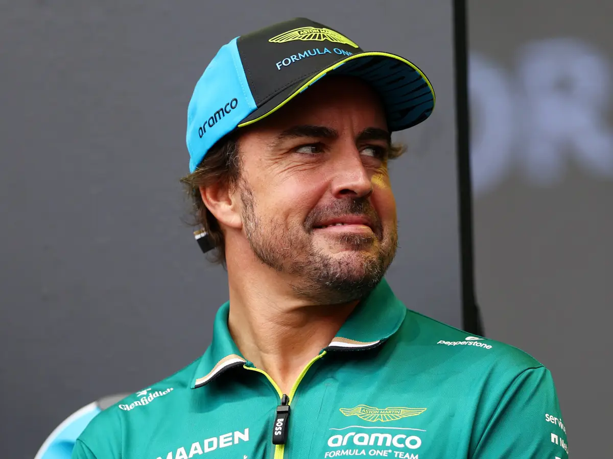Foto zur News: Fernando Alonso lässt Karriereende offen: Nehme 2026 "Tag für Tag"