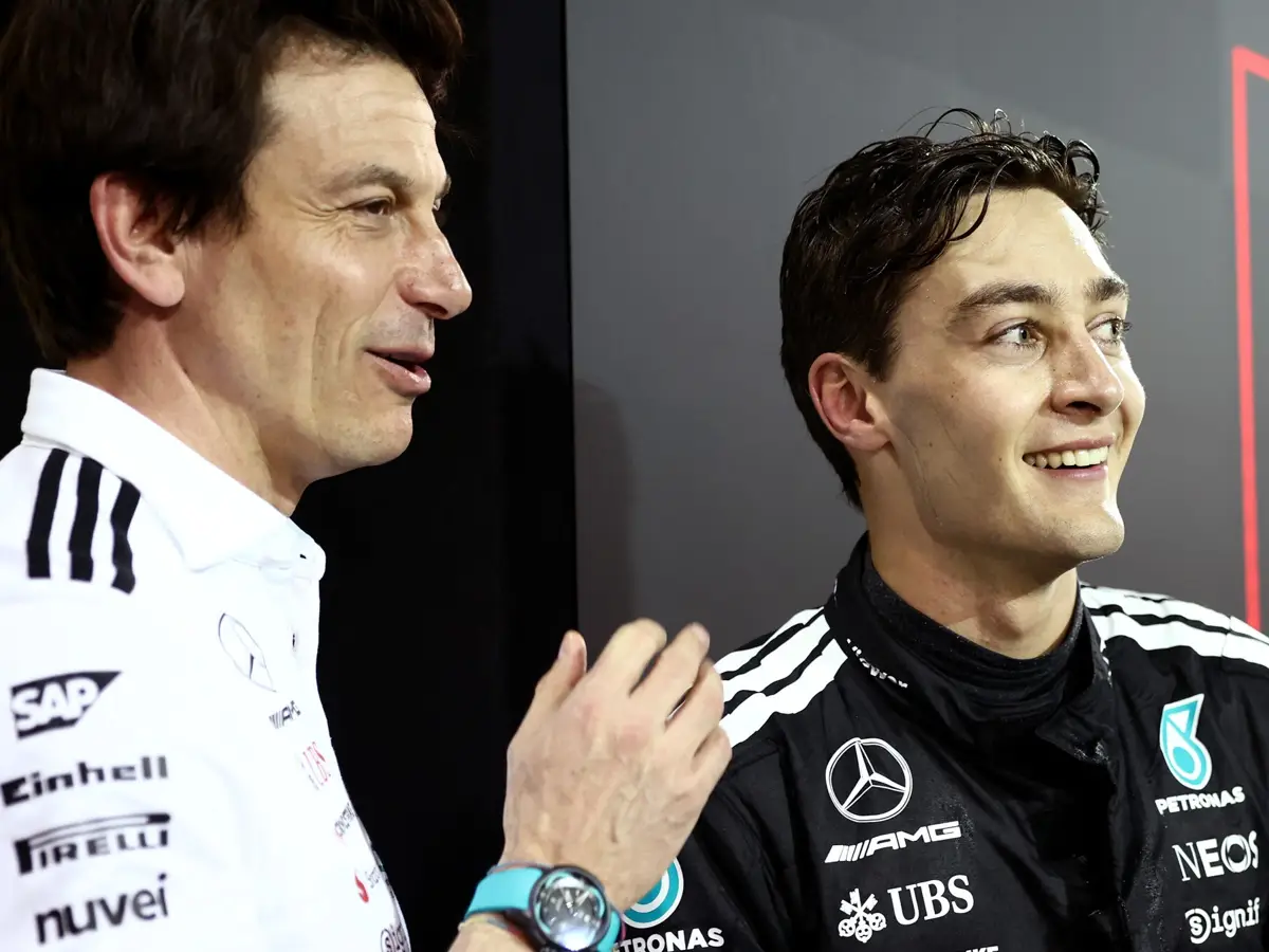 Foto zur News: George Russell vor neuem Mercedes-Vertrag: Toto Wolff verrät aktuellen Stand