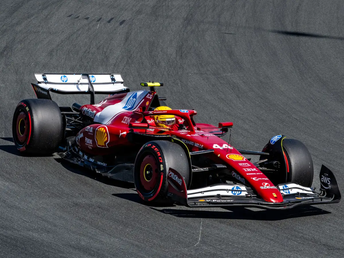 Foto zur News: Hamilton: F1-Saison 2025 hat für Ferrari nur noch "Testwochenenden"