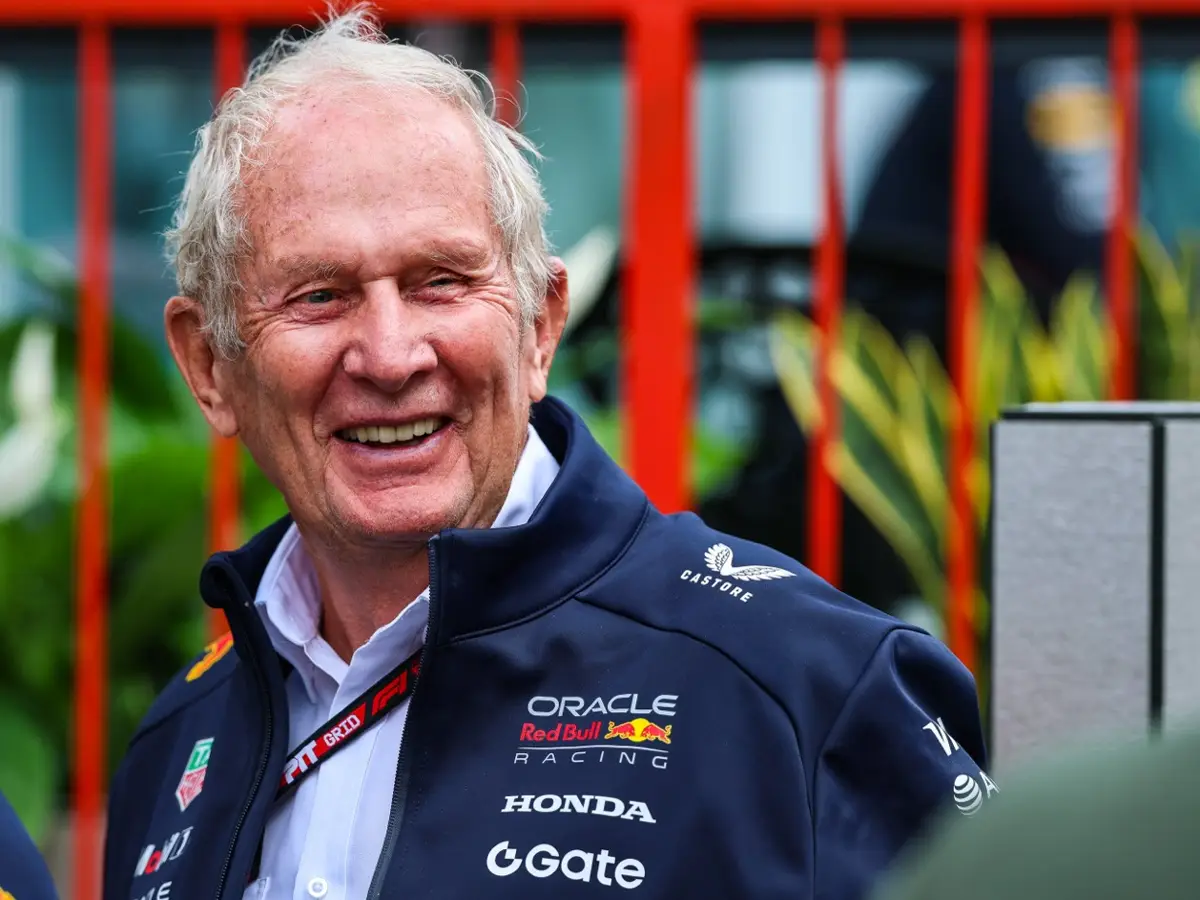 Helmut Marko glaubt, dass der WM-Titel für Verstappen "nicht unmöglich" ist Foto zur News: Helmut Marko glaubt: WM-Chance ist zwar klein, aber "unmöglich ist es nicht"