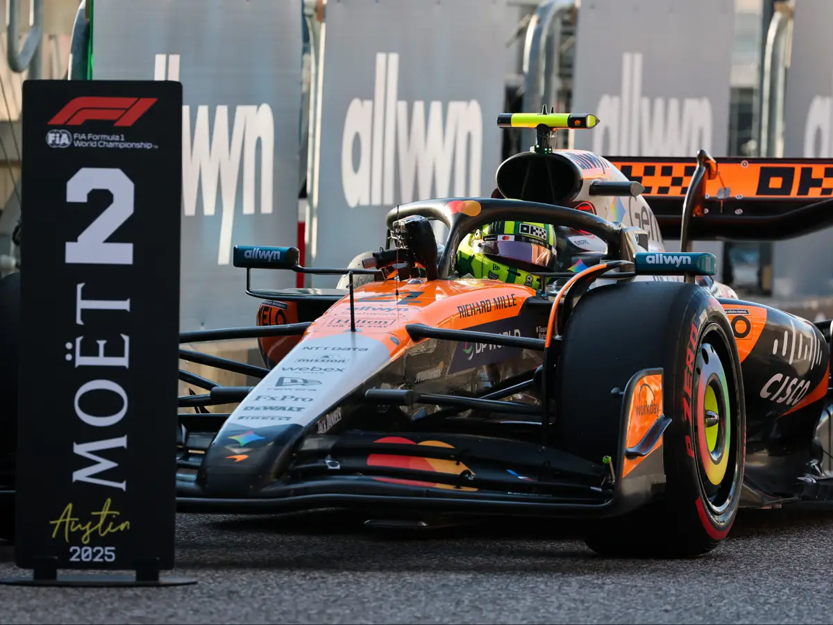 Foto zur News: Lando Norris von P2 überrascht: Auto war "unmöglich zu fahren" im Qualifying