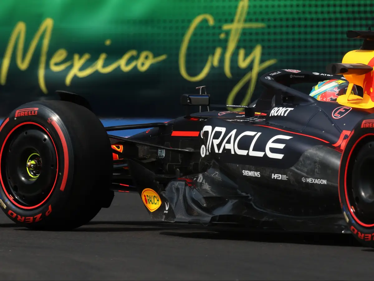 Arvid Lindblad Foto zur News: Formel 1 Mexiko: Arvid Lindblad schnellster Rookie bei Leclerc-Bestzeit
