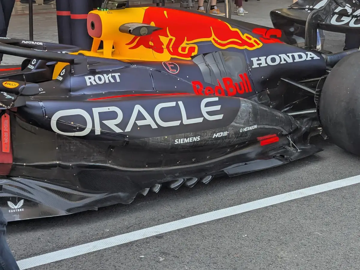 Red Bull RB21 Foto zur News: Red Bull erklärt Mexiko-Update: Warum der RB21 jetzt noch neue Teile bekommt
