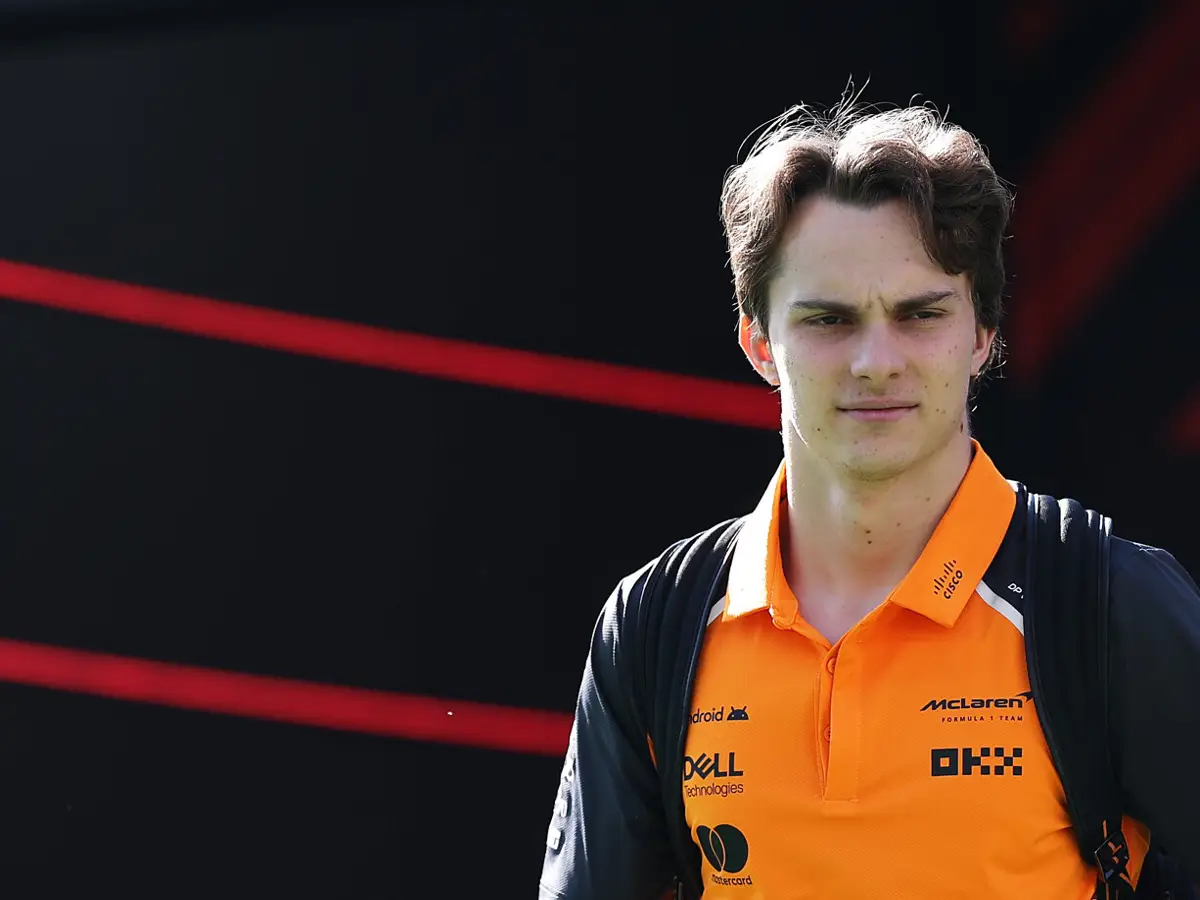 Oscar Piastri Foto zur News: Jolyon Palmer bemängelt: "Die Pace ist weg" bei Oscar Piastri