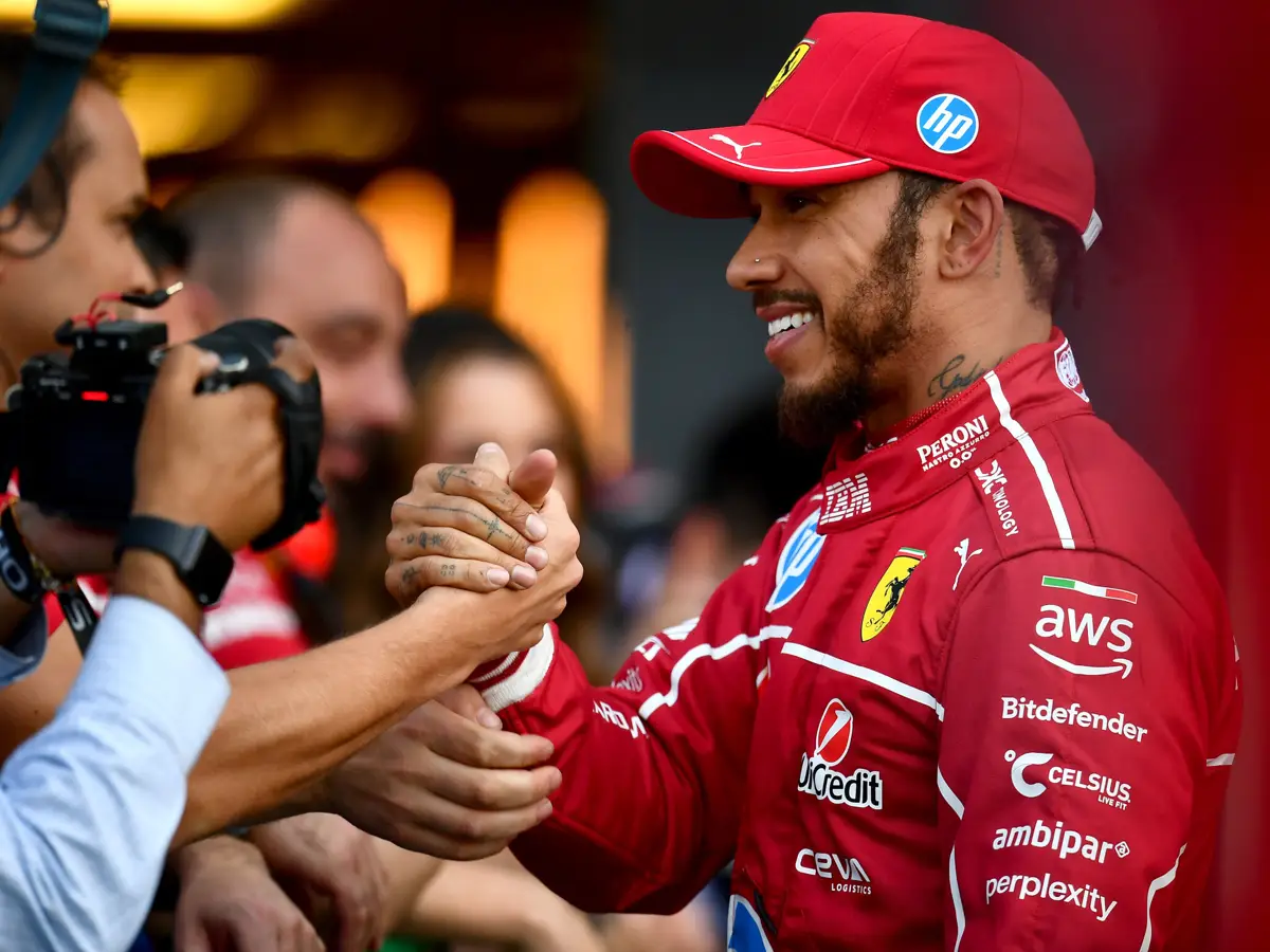 Lewis Hamilton holt in Mexiko seinen bislang besten Startplatz mit Ferrari Foto zur News: Auto "endlich verstanden": Hamilton holt bislang besten Startplatz mit Ferrari