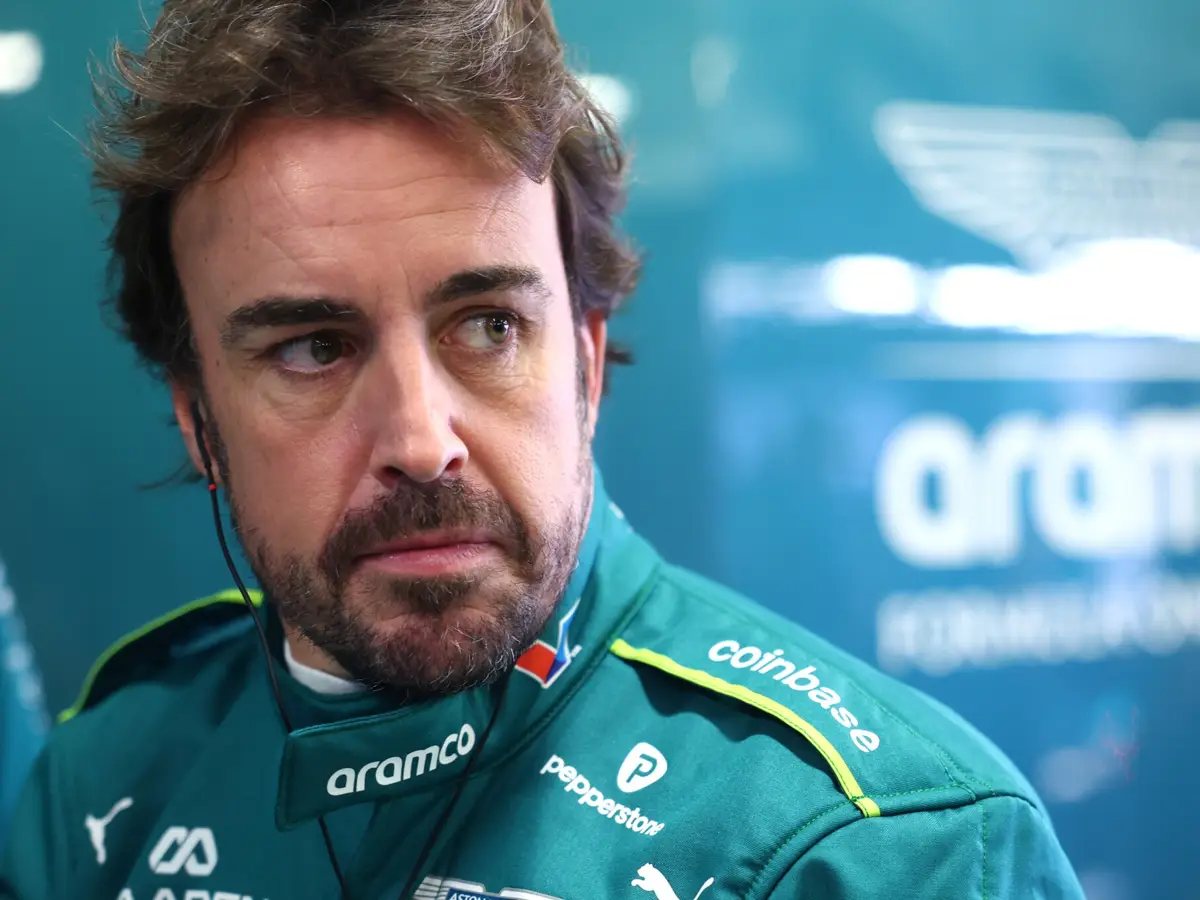 Fernando Alonso Foto zur News: Alonso wird deutlich nach Qualifying - seine Worte treffen Aston Martin hart