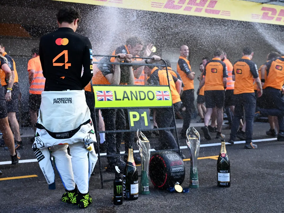 Lando Norris Foto zur News: Wer letzte Nacht am besten geschlafen hat: Lando Norris